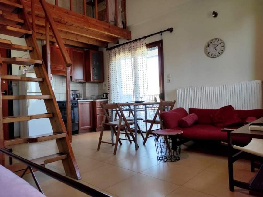 Deili Studio Loft Kalamáta Buitenkant foto
