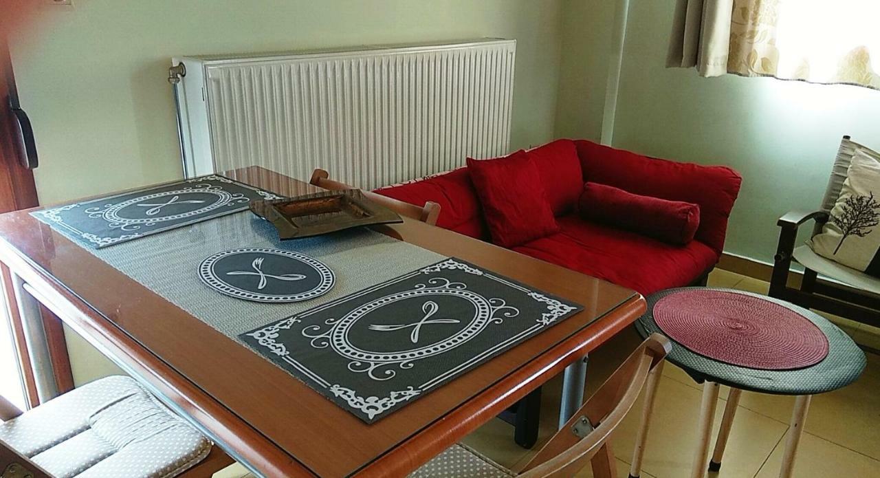 Deili Studio Loft Kalamáta Buitenkant foto