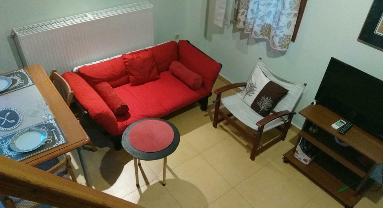 Deili Studio Loft Kalamáta Buitenkant foto