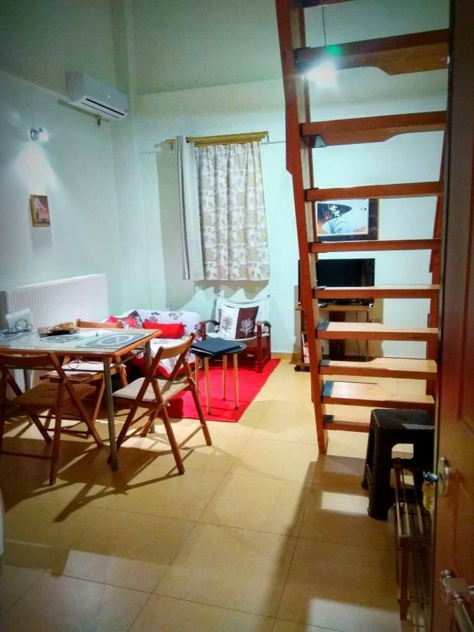 Deili Studio Loft Kalamáta Buitenkant foto